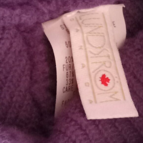 Purple faux fur trimmed Nordstrom ladies winter bucket hat like new - Picture 4 of 4